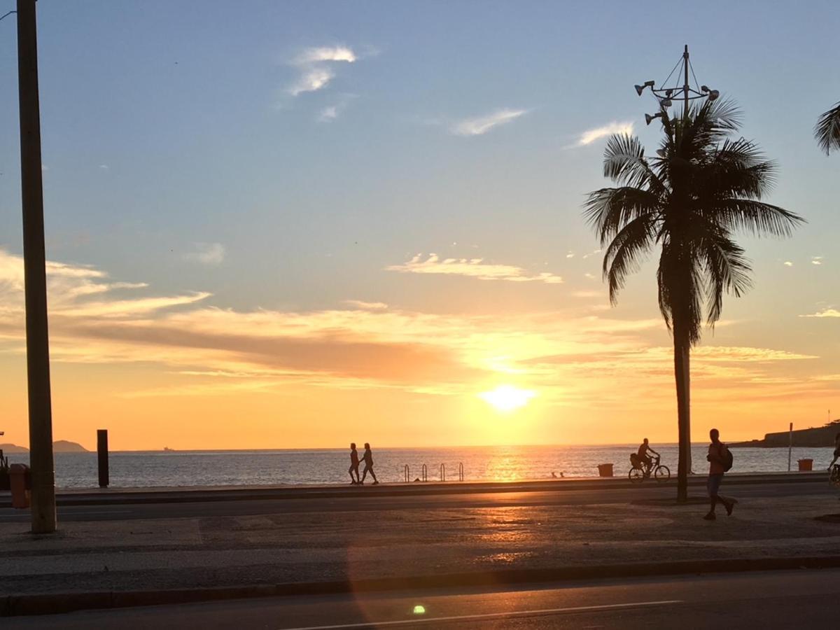Apartamento No Melhor Ponto De Copacabana A 5 Minutos Da Praia Рио де Жанейро Екстериор снимка